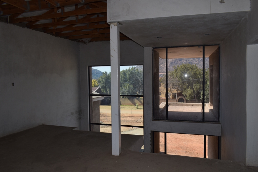 5 Bedroom Property for Sale in Olifantsnek North West